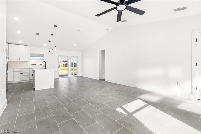 2212 NE 6th AVE, Cape Coral, FL 33909