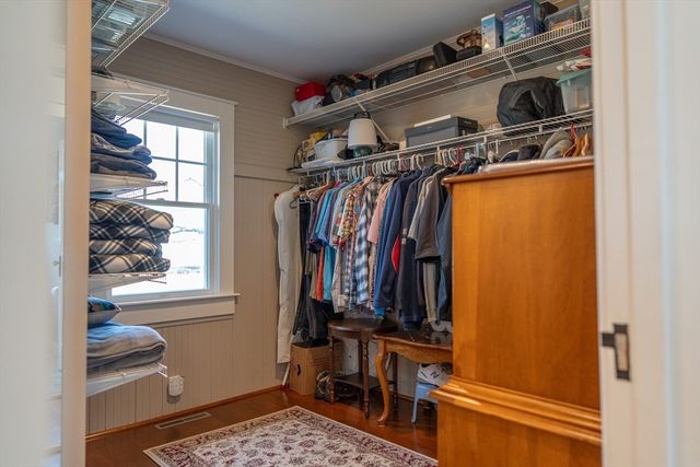 10 Essex Pl, Harwich, MA 02646