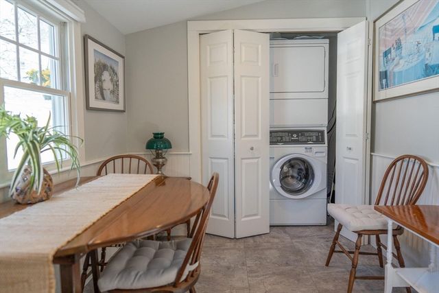 10 Essex Pl, Harwich, MA 02646