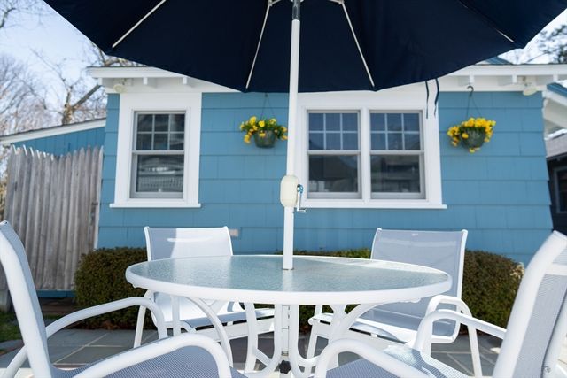 10 Essex Pl, Harwich, MA 02646