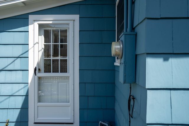 10 Essex Pl, Harwich, MA 02646