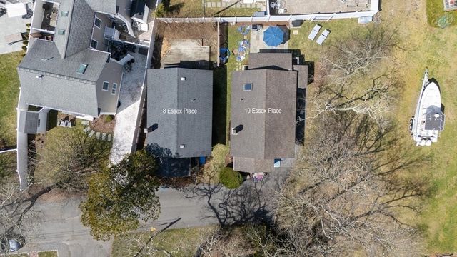 10 Essex Pl, Harwich, MA 02646