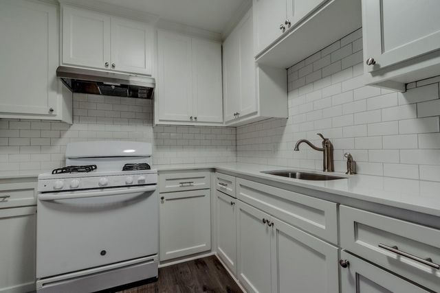 1657 Bonnie Brae Street, Houston, TX 77006