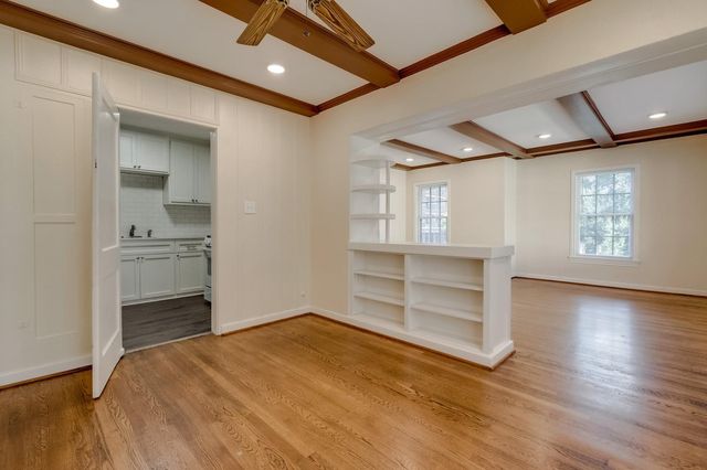 1657 Bonnie Brae Street, Houston, TX 77006