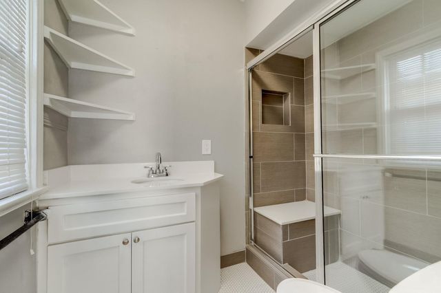 1657 Bonnie Brae Street, Houston, TX 77006
