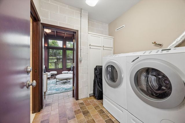1657 Bonnie Brae Street, Houston, TX 77006
