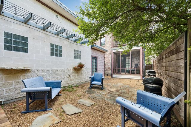 1657 Bonnie Brae Street, Houston, TX 77006