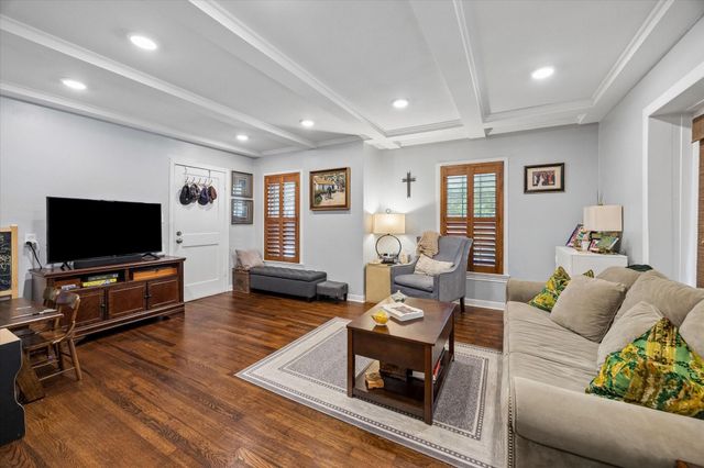 1657 Bonnie Brae Street, Houston, TX 77006