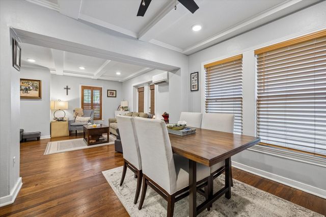 1657 Bonnie Brae Street, Houston, TX 77006
