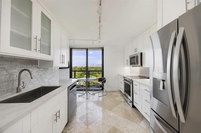 2575 S Bayshore Drive 10A & 10B, Coconut Grove, FL 33133