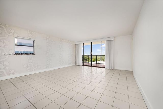 2575 S Bayshore Drive 10A & 10B, Coconut Grove, FL 33133