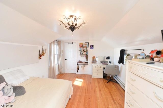 30 Rosalie St, Fair Lawn Boro, NJ 07410