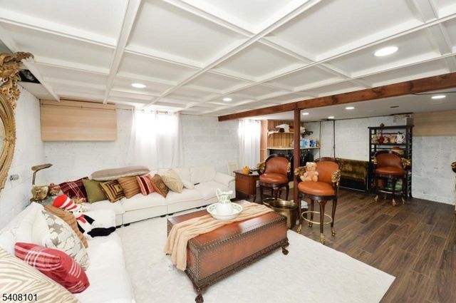 30 Rosalie St, Fair Lawn Boro, NJ 07410