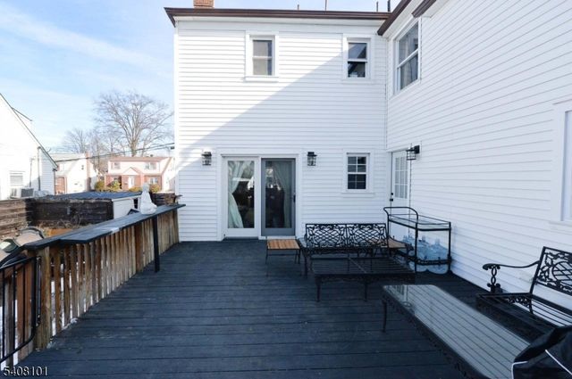 30 Rosalie St, Fair Lawn Boro, NJ 07410