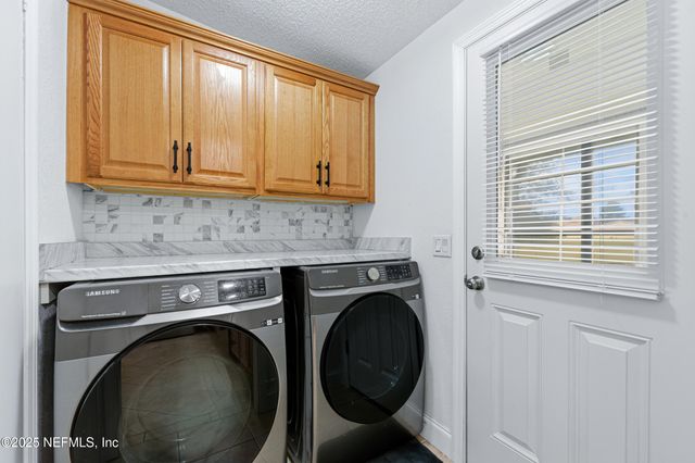 14513 W DUVAL Place W, Jacksonville, FL 32218