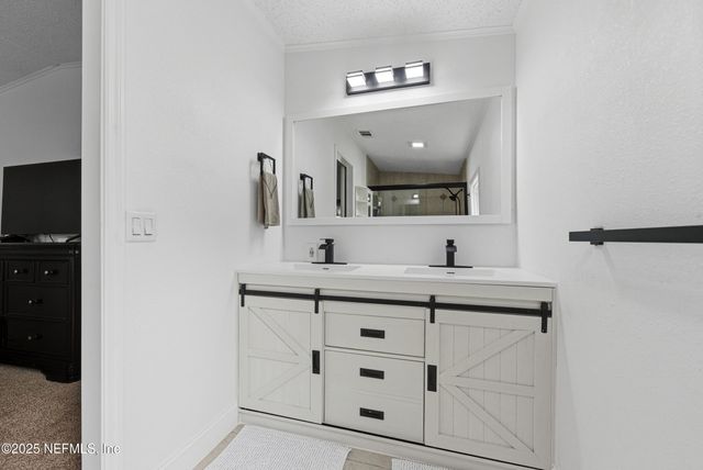 14513 W DUVAL Place W, Jacksonville, FL 32218