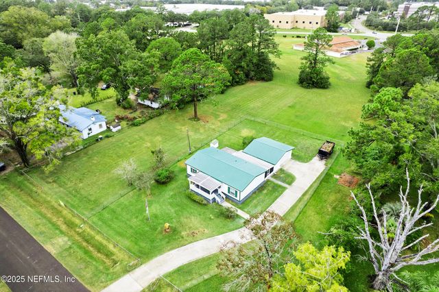 14513 W DUVAL Place W, Jacksonville, FL 32218