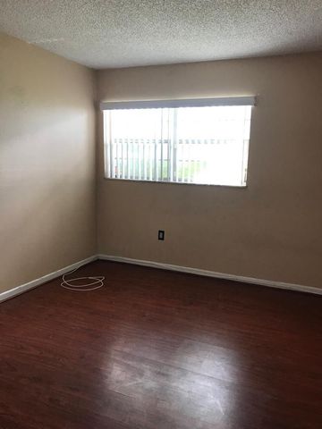 5100 SW 41st Street 110, Hollywood, FL 33023