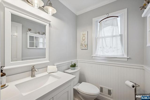 1 Jardine Court, Morris Township, NJ 07950