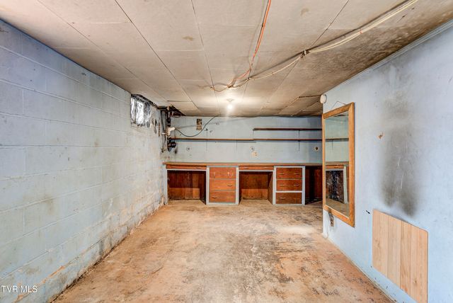 1411 East Watauga Avenue, Johnson City, TN 37601