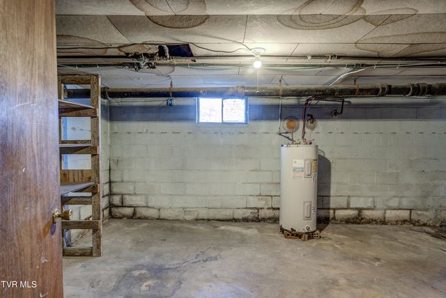 1411 East Watauga Avenue, Johnson City, TN 37601