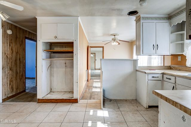 1411 East Watauga Avenue, Johnson City, TN 37601