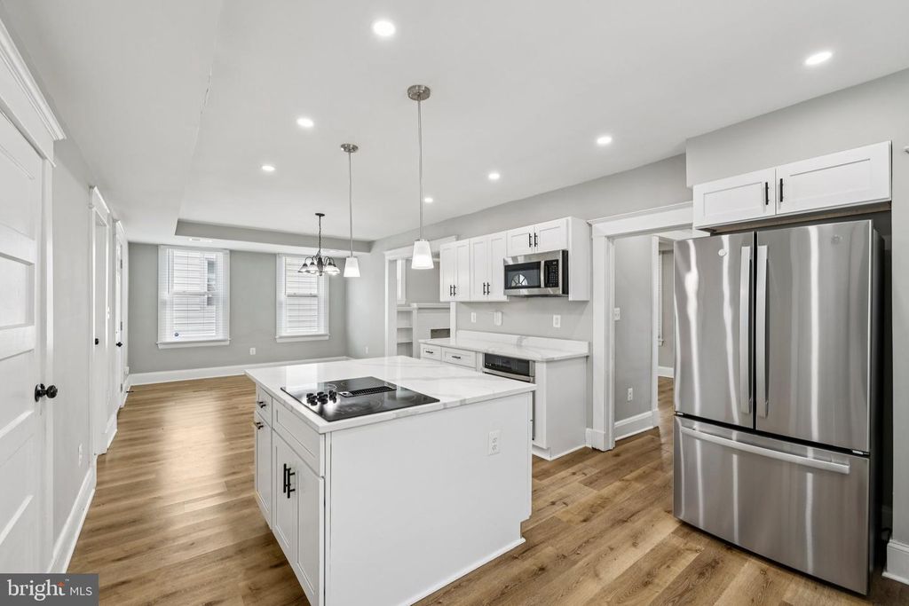 Image 13 of property listing at 4118 KATHLAND AVE, Baltimore, MD 21207