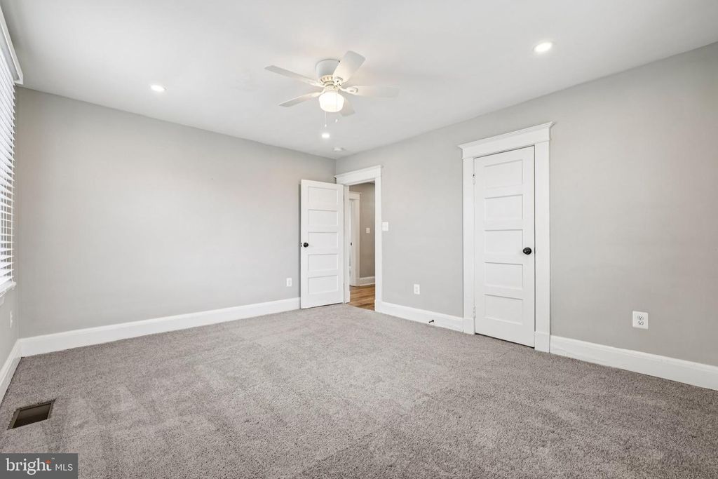 Image 24 of property listing at 4118 KATHLAND AVE, Baltimore, MD 21207