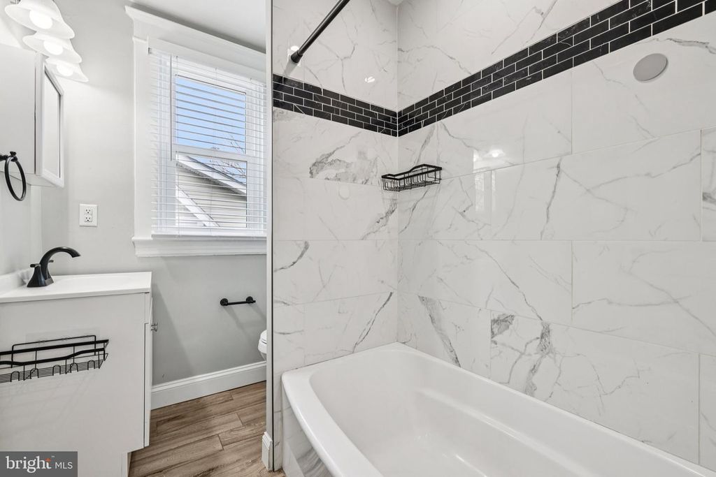 Image 25 of property listing at 4118 KATHLAND AVE, Baltimore, MD 21207