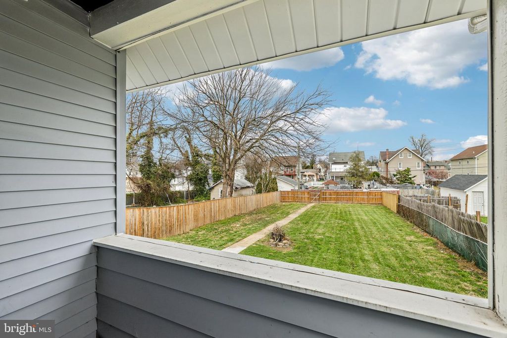 Image 37 of property listing at 4118 KATHLAND AVE, Baltimore, MD 21207
