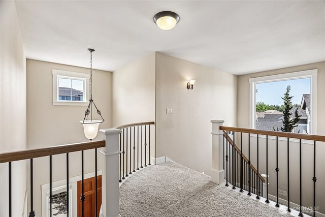 21729 Quiet Water Loop, Lake Tapps, WA 98391