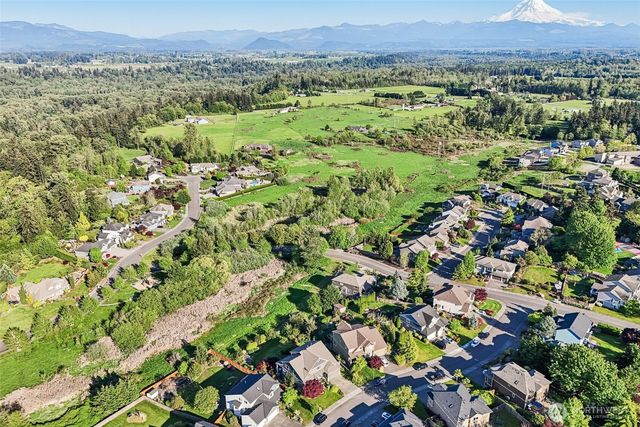 21729 Quiet Water Loop, Lake Tapps, WA 98391