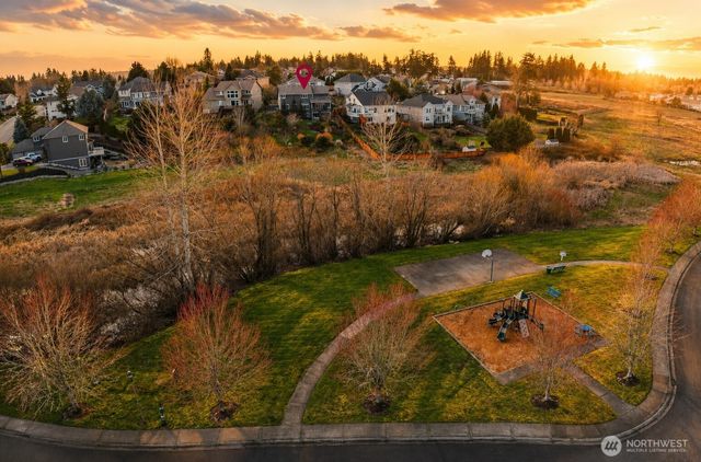 21729 Quiet Water Loop, Lake Tapps, WA 98391