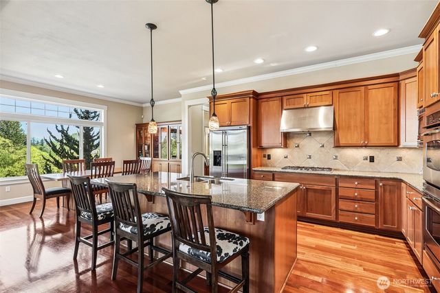 21729 Quiet Water Loop, Lake Tapps, WA 98391