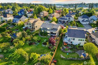 21729 Quiet Water Loop, Lake Tapps, WA 98391