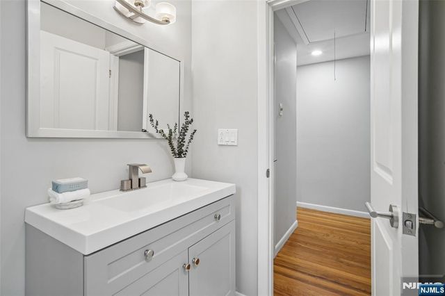 900 Hillsdale Avenue, Hillsdale, NJ 07642