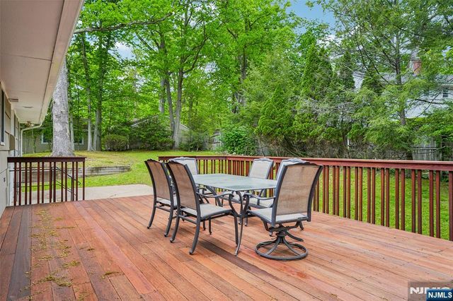 900 Hillsdale Avenue, Hillsdale, NJ 07642