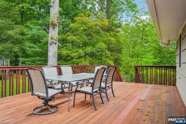 900 Hillsdale Avenue, Hillsdale, NJ 07642