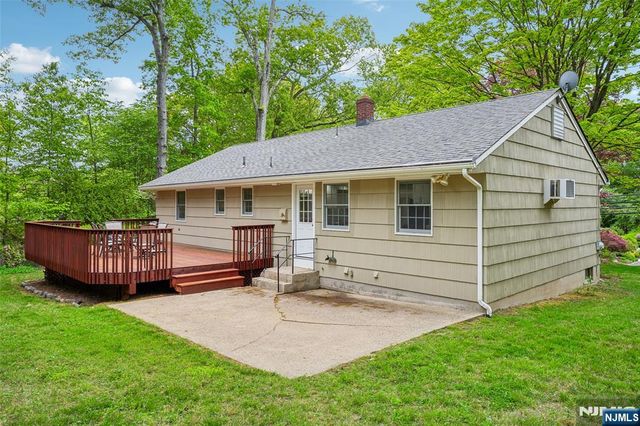 900 Hillsdale Avenue, Hillsdale, NJ 07642