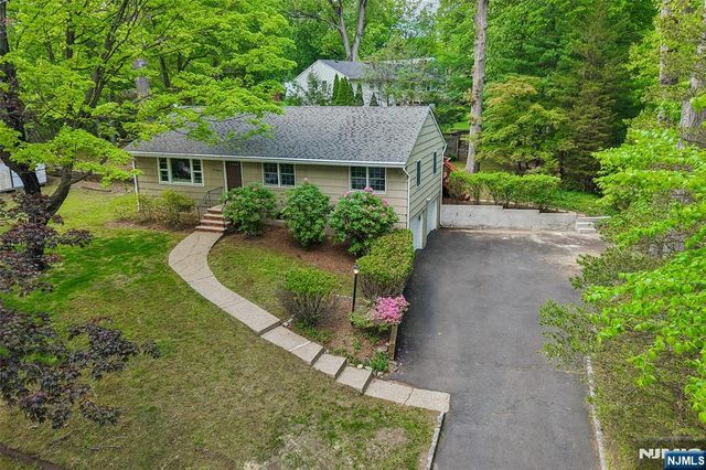 900 Hillsdale Avenue, Hillsdale, NJ 07642