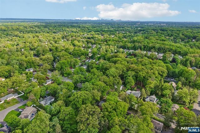 900 Hillsdale Avenue, Hillsdale, NJ 07642