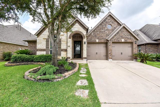 9214 Holloway Cliff Lane, Cypress, TX 77433