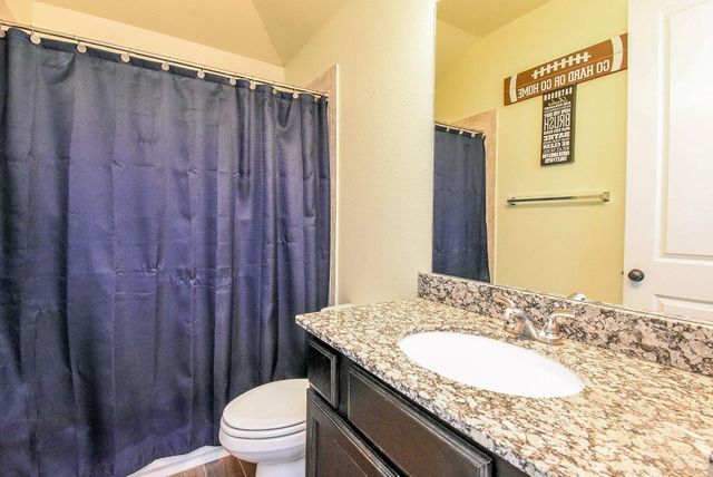9214 Holloway Cliff Lane, Cypress, TX 77433