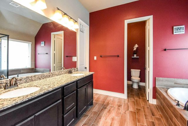 9214 Holloway Cliff Lane, Cypress, TX 77433