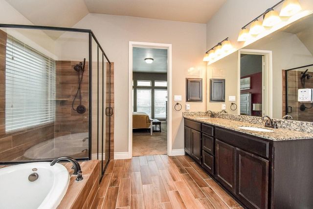 9214 Holloway Cliff Lane, Cypress, TX 77433