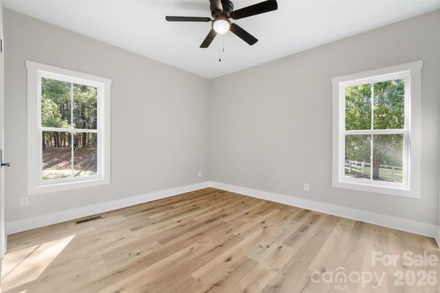 185 Shagbark Court, West End, NC 27376