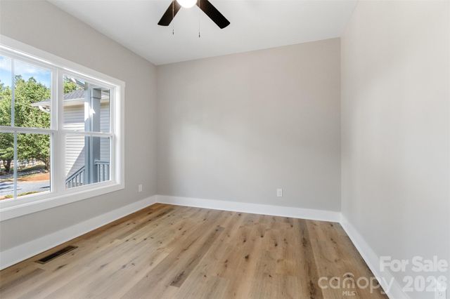 185 Shagbark Court, West End, NC 27376