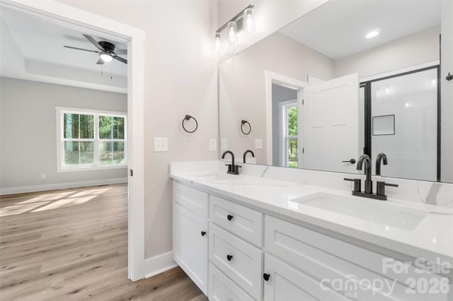 185 Shagbark Court, West End, NC 27376