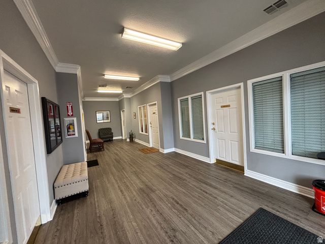 6076 S 900 E, Murray, UT 84121
