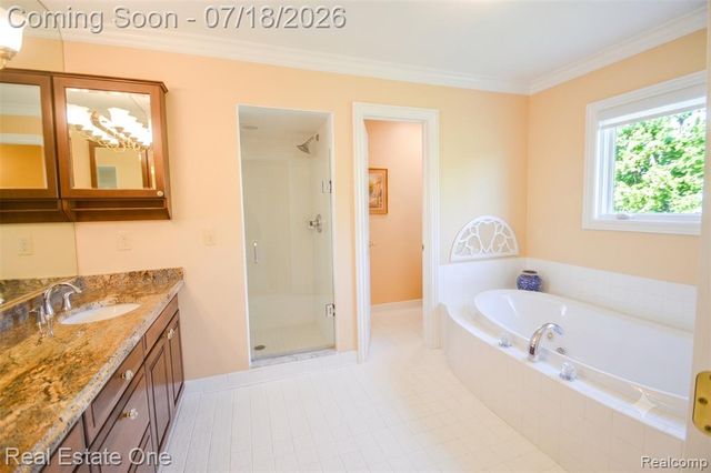 1793 Skyline Drive, Rochester Hills, MI 48306